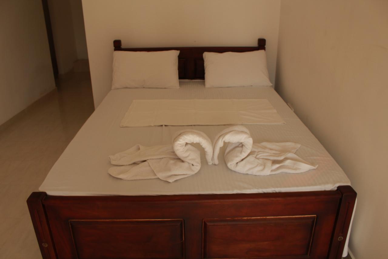 Pearl City Hotel Tissamaharama Kamer foto